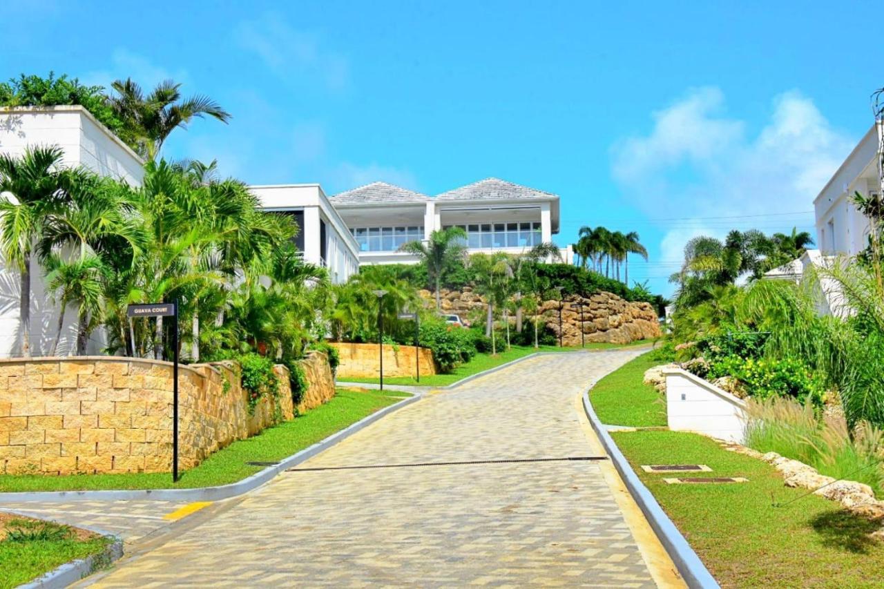 Westmoreland Hills - Mount Standfast - St James - Full Gym Membership Сент-Джеймс Екстер'єр фото